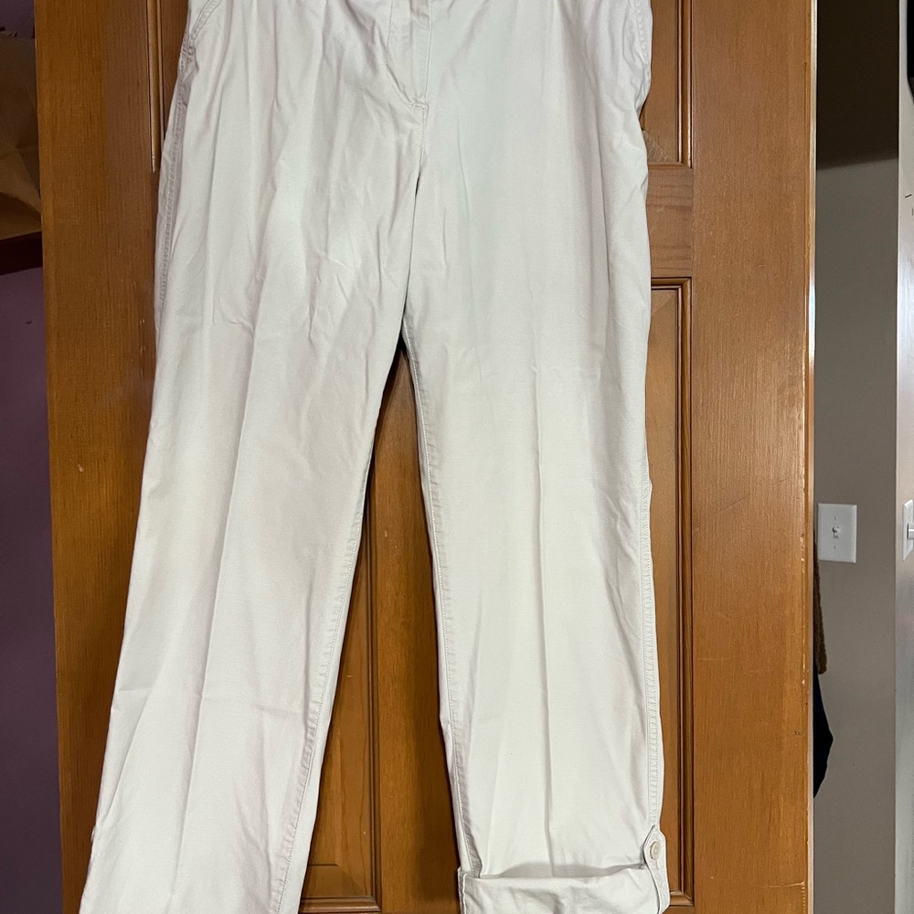 Women’s TALBOTS Cream COTTON SIGNATURE Pants.